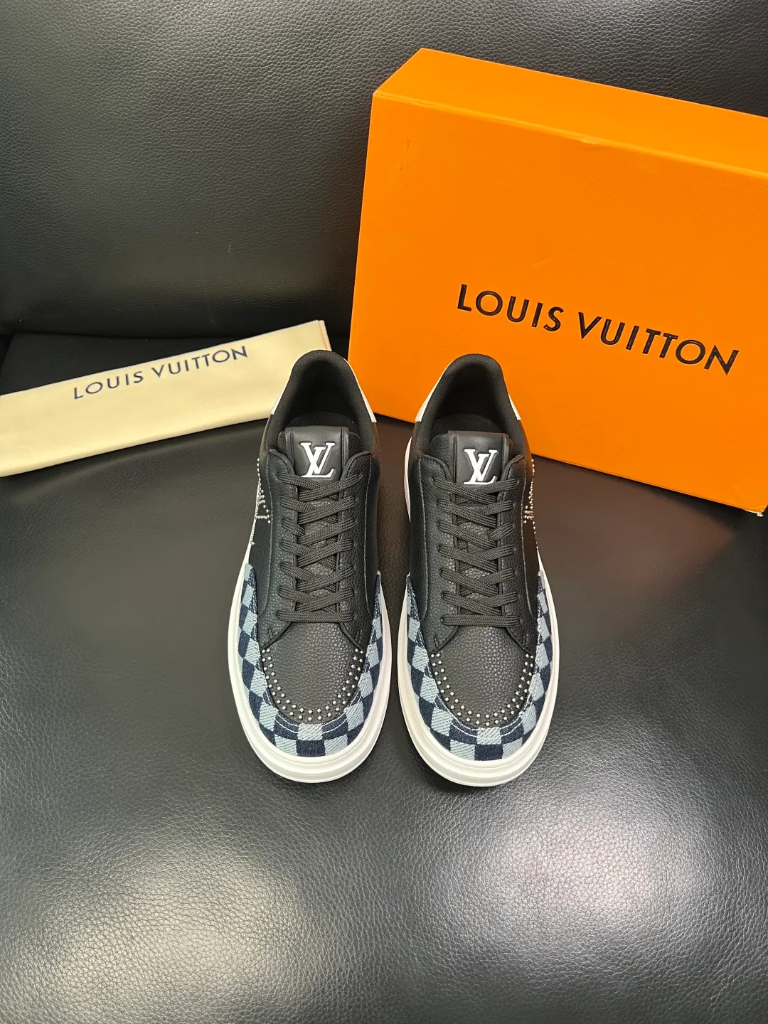 Men's shoes 💰740 Lv high quality top crafts Louis Vuitton, sports sneakers counter synchronization, uppers imported from Italy, high quality splicing colorful complex crafts, imported cowhide lining soft and comfortable, soles: original soles specially provided by the original factory, T men's shoes 💰U exclusive movable molded soles super comfortable, original factory single goods, code number 38-44 (customized 45)